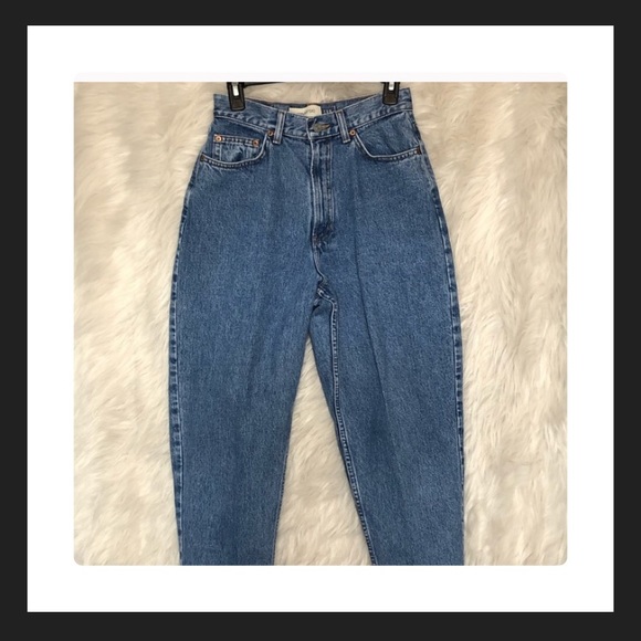 GAP Denim - Vintage GAP Reverse Fit High Waisted Mom Jeans
